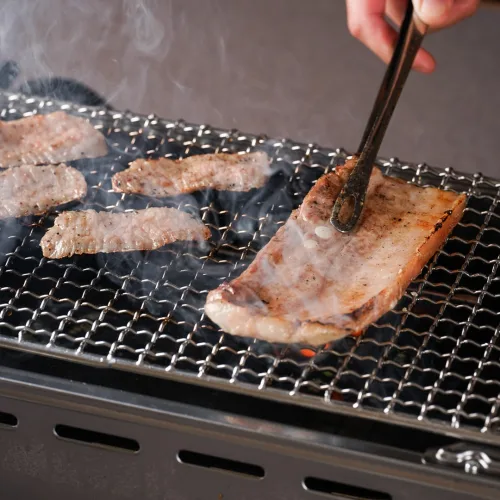 MIKOSHI YAKINIKU 料理